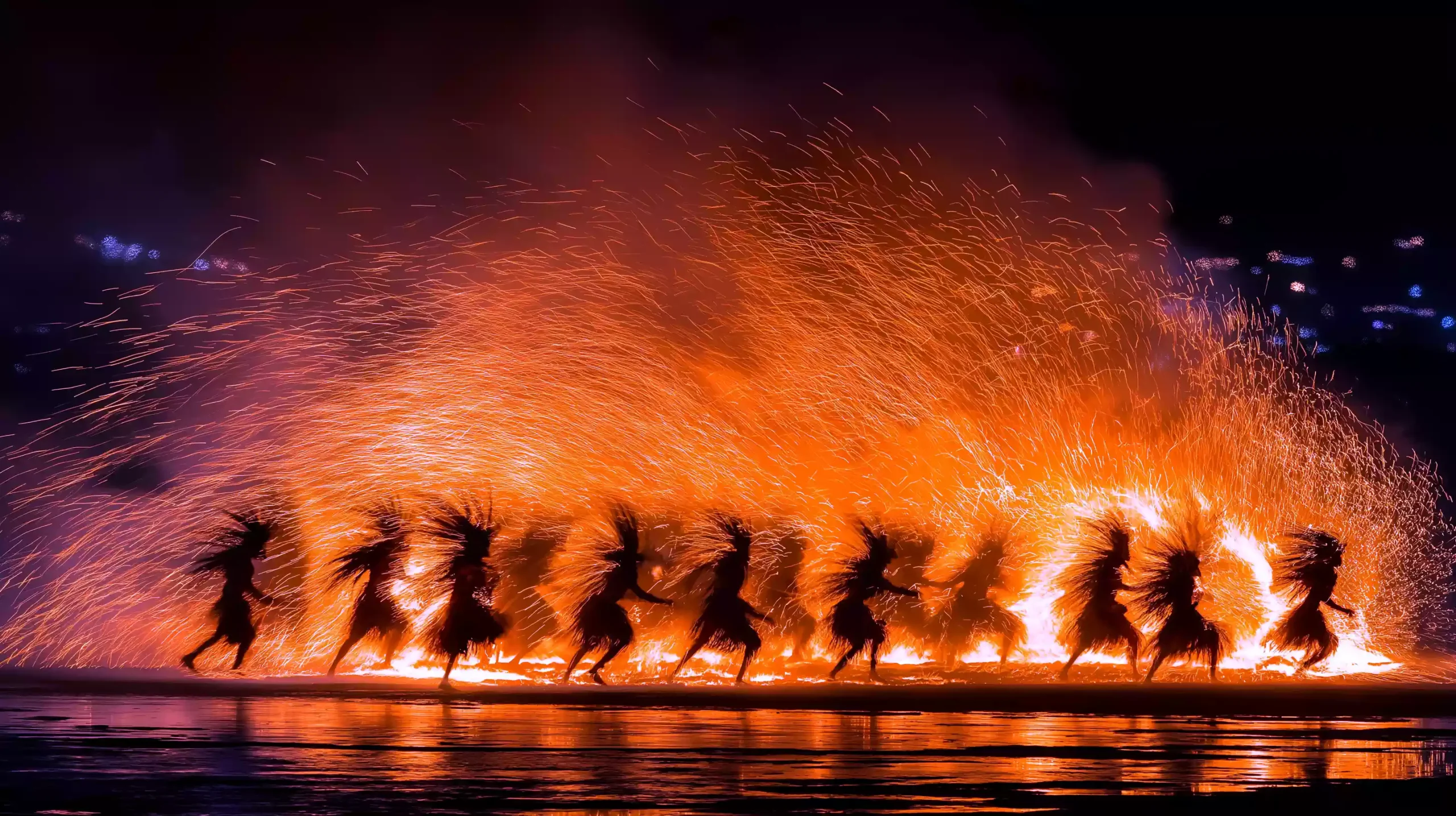 苗族・巫舞仪式・火纹跃动